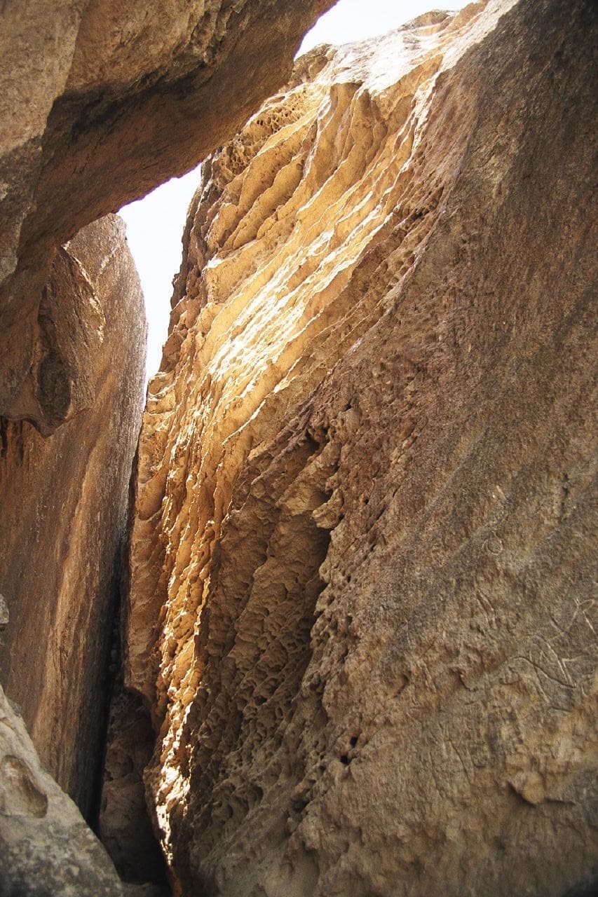 Qobustan Qaya Rəsmləri və Palçıq Vulkanları Turu