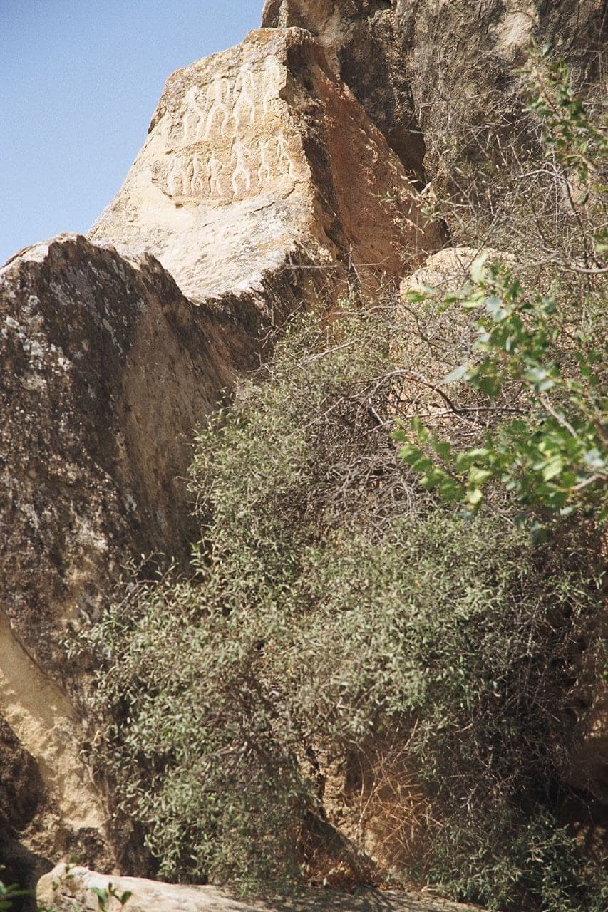 Qobustan Qaya Rəsmləri və Palçıq Vulkanları Turu