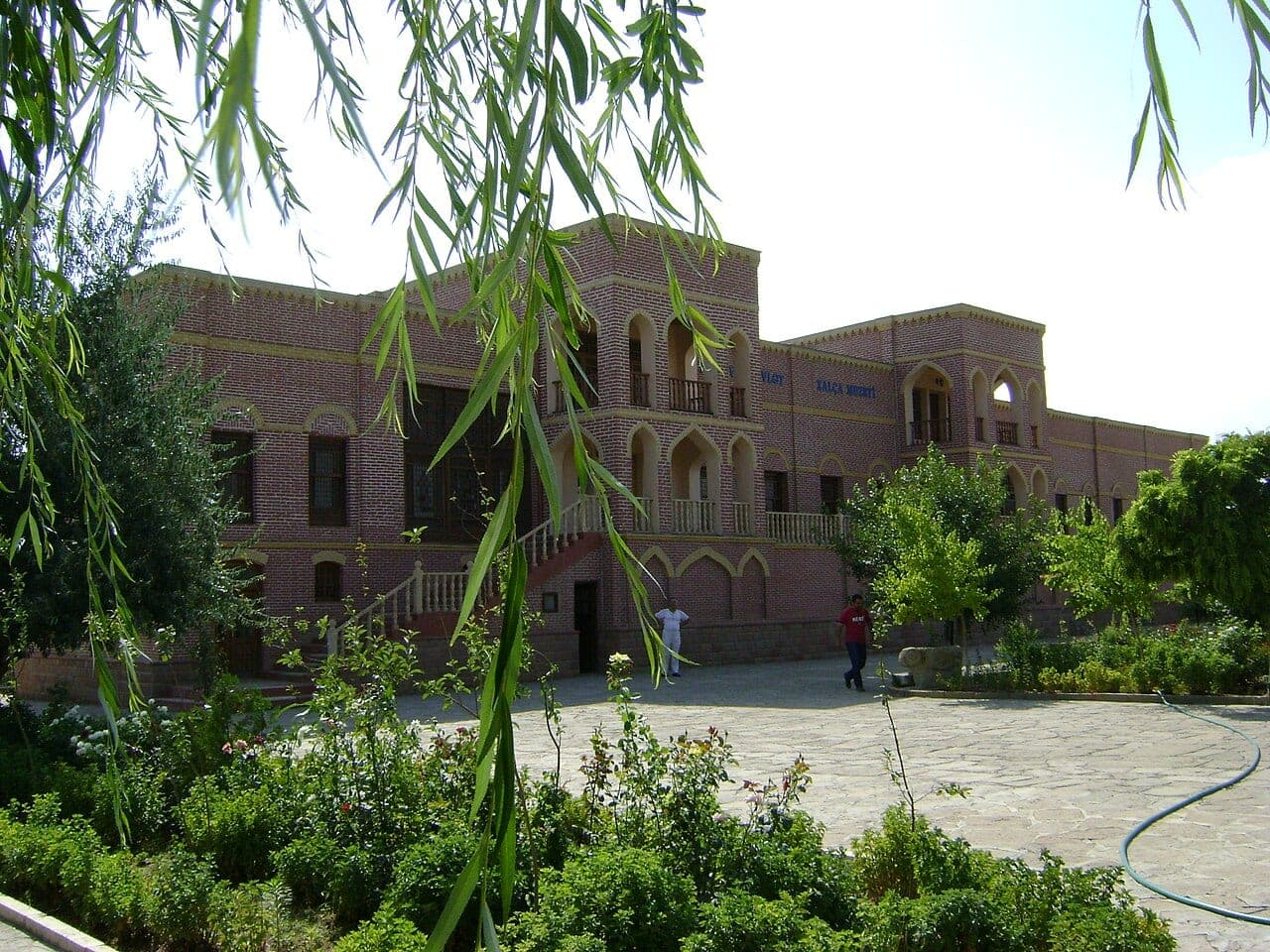 Naxçıvanda mərkəzi rayonda mənzil