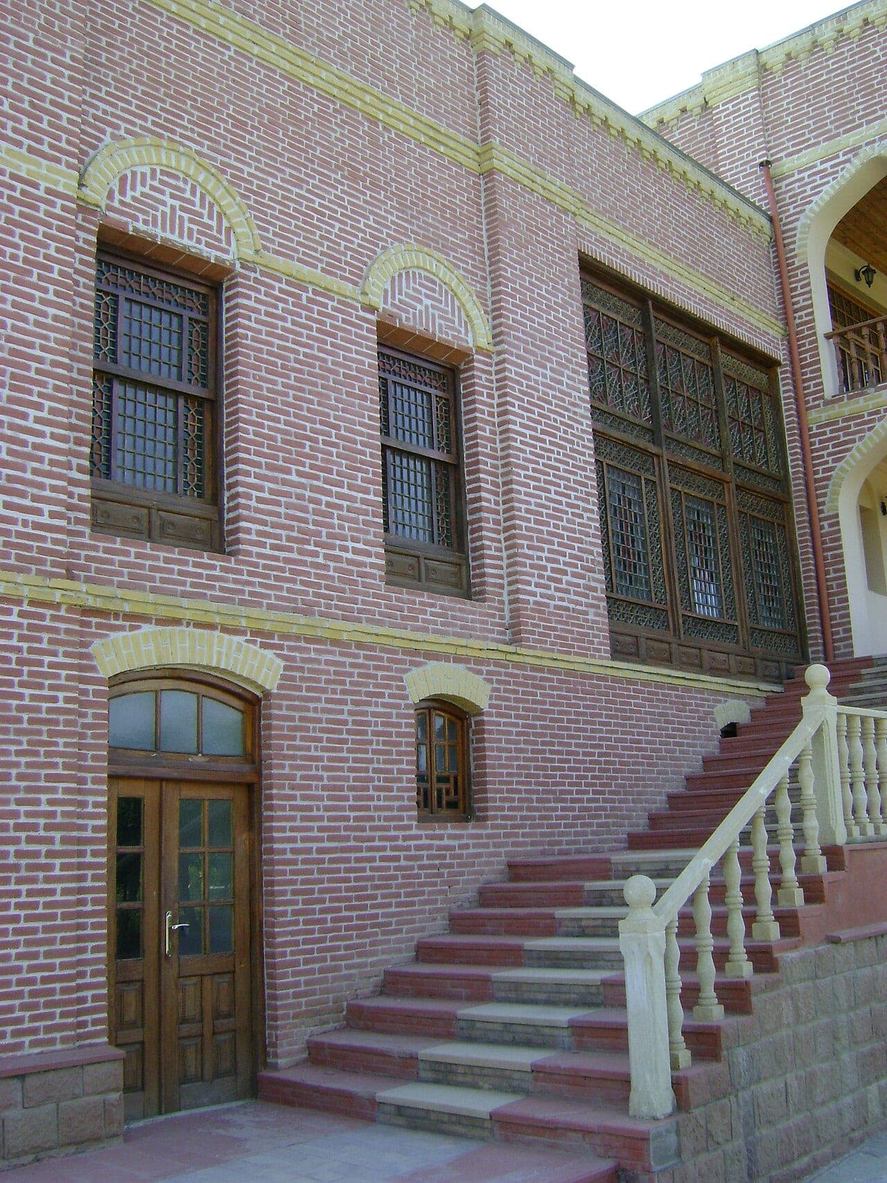 Naxçıvanda mərkəzi rayonda mənzil
