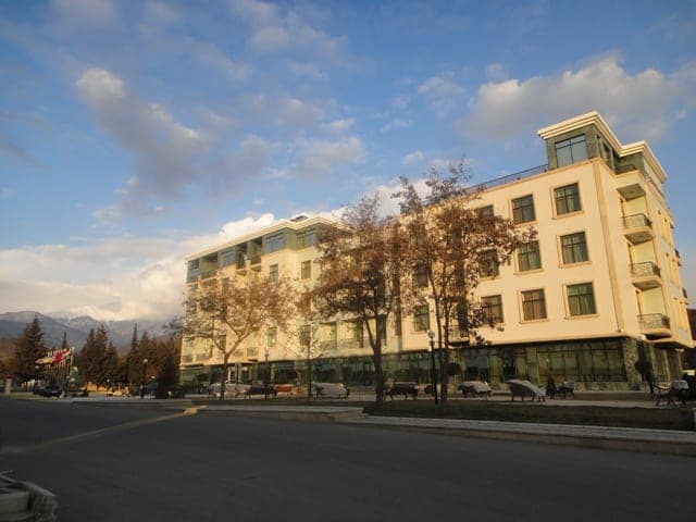 Qəçrəş Dağ Butik Oteli